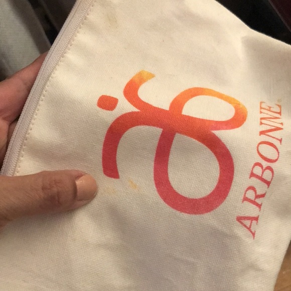 Arbonne make up bag - Picture 4 of 4